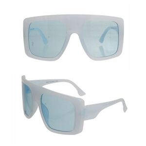 Celebrity Style "D" curved sunglasses